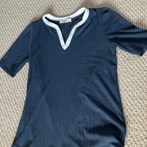 Beacon Apparel Blue White Stretch Ribbed Blouse M